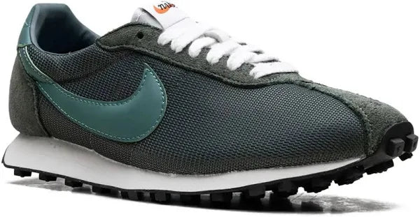 Retro Style Running Sneakers – Dark Green / Teal Accent (3-Month Warranty)